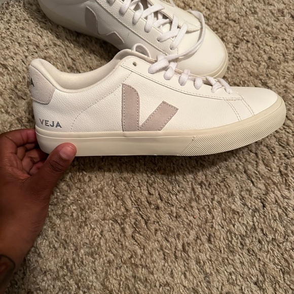 Veja - Picture 5 of 13